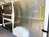 MAN126_2871109 vehicle image