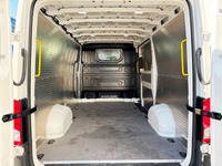 MAN126_2871109 vehicle image