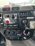 SAHT8627_2899859 vehicle image