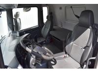 TOC1273_3028073 vehicle image