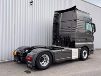 MAN126_2963959 vehicle image