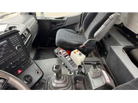 AGRO3463_2864068 vehicle image