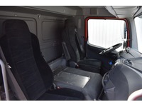 TOC1273_2856301 vehicle image