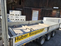 0385025 vehicle image