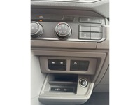 VONA10180_2692938 vehicle image