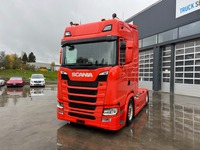 AGRO3463_2754376 vehicle image