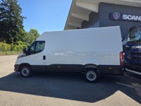 Kall37_2963957 vehicle image