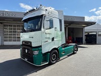 THOM6454_2926492 vehicle image