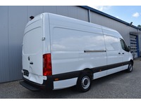 TOC1273_2667802 vehicle image