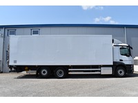 TOC1273_2692779 vehicle image