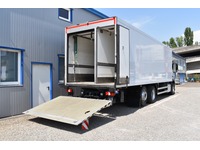 TOC1273_2692779 vehicle image