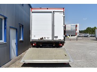 TOC1273_2692779 vehicle image