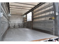 TOC1273_3038528 vehicle image
