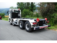 VONA10180_2666703 vehicle image