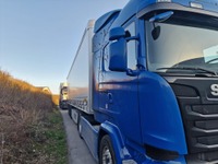 mahl10606_2843411 vehicle image