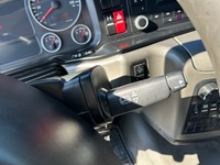 UNIK8334_2727051 vehicle image