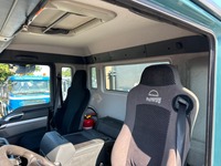 UNIK8334_2727051 vehicle image