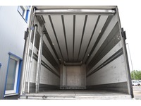 TOC1273_2913415 vehicle image