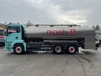 AGRO3463_2749659 vehicle image