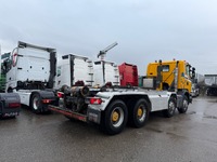 UNIK8334_2826231 vehicle image