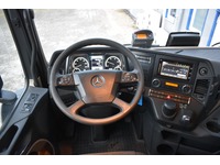 TOC1273_2824019 vehicle image