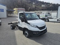 SEDU206_2503086 vehicle image