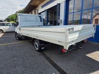 SOMM2698_2914452 vehicle image
