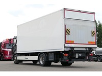 DOLD2821_3017856 vehicle image