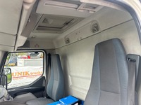 UNIK8334_2720760 vehicle image