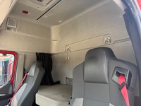 UNIK8334_2964583 vehicle image