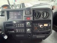 THOM6454_2800650 vehicle image