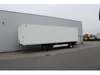 BFS260_2792855 vehicle image