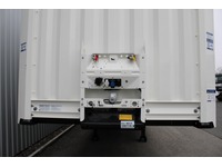 BFS260_2792855 vehicle image