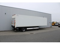 BFS260_2792855 vehicle image