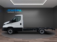 FLAA9869_2785818 vehicle image