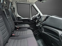 FLAA9869_2785818 vehicle image