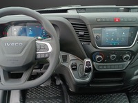 FLAA9869_2785818 vehicle image