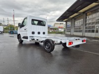 THOM6454_2682556 vehicle image