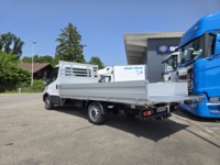 Kall37_2704632 vehicle image