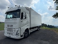 0425025 vehicle image