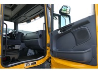 DOLD2821_2688260 vehicle image