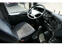 DOLD2821_2688260 vehicle image