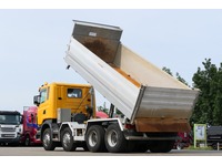 DOLD2821_2688260 vehicle image