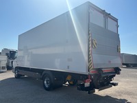 PEMA569_2948943 vehicle image