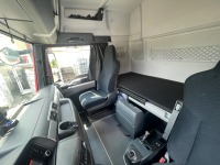 JAQU922_2808556 vehicle image