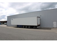 BFS260_2708996 vehicle image