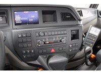 BFS260_2770024 vehicle image