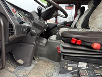 KEED2067_2819605 vehicle image