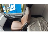 0181026 vehicle image