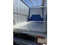 CALA2423_584599 vehicle image